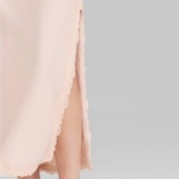 NWT size L Wild Fable Woman's Satin Lace Trim Midi Skirt ~ Pink - Picture 8 of 9